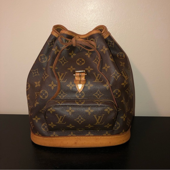 Louis Vuitton Authentic Montsouris MM Backpack:Date Code:(SP0928)w/COA/Dust Bag - Picture 2 of 15